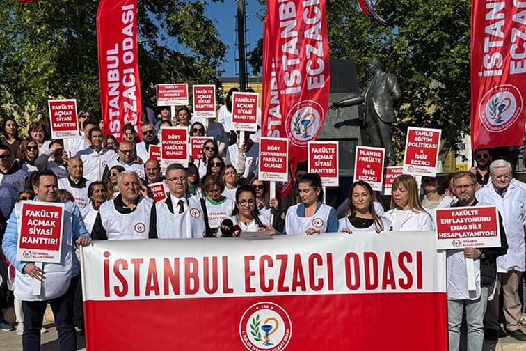 İstanbul Eczacı Odası: “Dört duvardan fakülte olmaz..”